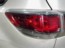 Load image into Gallery viewer, OUTER TAIL LIGHT LAMP Highlander 2014 14 2015 15 2016 16 Left - NW646779
