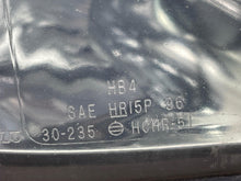 Load image into Gallery viewer, HEADLIGHT LAMP ASSEMBLY Lexus GS300 GS400 GS430 1998-2005 Right - NW647412
