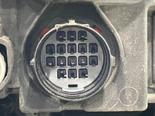 Load image into Gallery viewer, HEADLIGHT LAMP ASSEMBLY Land Rover LR4 10 11 12 Left - NW647414
