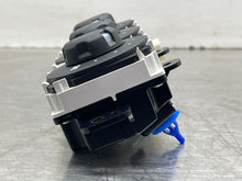 Load image into Gallery viewer, REAR TEMPERATURE CONTROLS Land Rover LR3 LR4 2005-2014 - NW654594

