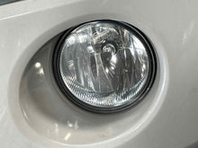 Load image into Gallery viewer, Fog Light Ford Ranger Expedition 2007 07 2008 08 2009 09 2010 10 2011 11 12 - NW647702
