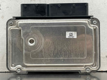 Load image into Gallery viewer, ECU ECM COMPUTER Volkswagen Beetle 2012 12 2013 13 2014 14 - NW648696
