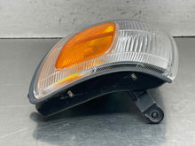 Load image into Gallery viewer, TURN SIGNAL 4 Runner 1996 96 1997 97 1998 98 Left - NW648710
