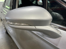 Load image into Gallery viewer, SIDE VIEW DOOR MIRROR Ford Fusion 2013 13 2014 14 Right - NW648362
