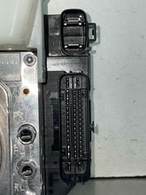 Load image into Gallery viewer, ABS Pump  GIULIA 2019 - NW649347
