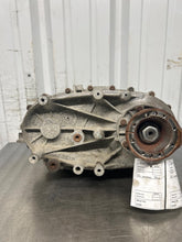 Load image into Gallery viewer, TRANSFER CASE Jeep Wrangler 12 13 14 15 16 17 18 - NW649136
