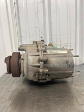 Load image into Gallery viewer, TRANSFER CASE Wrangler 07 08 09 10 11 12 13 14 15 16 17 18 - NW649237
