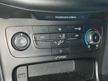 Load image into Gallery viewer, FRONT TEMPERATURE CONTROLS Ford Focus 2015 15 2016 16 2017 17 - NW649874
