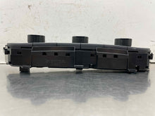 Load image into Gallery viewer, Temperature Controls Honda HR-V 2024 - NW650654
