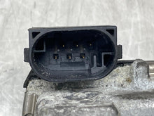 Load image into Gallery viewer, THROTTLE BODY CLK430 CLK500 ML500 SL55 01 - 06 - NW651343
