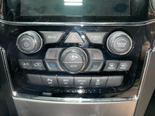 Load image into Gallery viewer, Temperature Controls  GRAND CHEROKEE 2019 - NW651615
