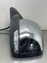 Load image into Gallery viewer, Side View Door Mirror  GRAND CHEROKEE 2019 - NW651588
