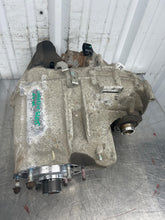Load image into Gallery viewer, [INVENTORYCAR_YEAR_MAKE_MODEL] TRANSFER CASE - NW652035
