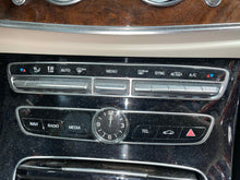 Load image into Gallery viewer, Temperature Controls  MERCEDES E-CLASS 2018 - NW652358
