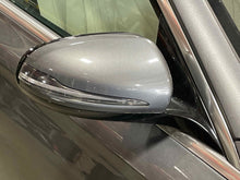Load image into Gallery viewer, SIDE VIEW DOOR MIRROR E300 E350 E400 E550 17 18 19 20 Right - NW652282
