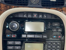 Load image into Gallery viewer, FRONT TEMPERATURE CONTROLS Vanden Pl XJ8 XJ8L XJR 04 05 06 07 - NW652406
