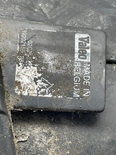 Load image into Gallery viewer, HEADLIGHT LAMP ASSEMBLY Jaguar Vanden Pl XJ8 XJ8L XJR 04 05 Left - NW652441
