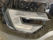 Load image into Gallery viewer, FOG LAMP LIGHT Ford Explorer 2016 16 2017 17 Right - NW652689
