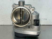 Load image into Gallery viewer, THROTTLE BODY BMW 320I 325I 525I X3 Z3 Z4 01 02 03 - 06 - NW653156
