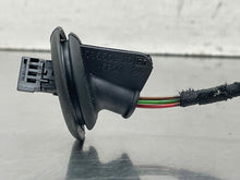 Load image into Gallery viewer, SIDE VIEW DOOR MIRROR 525i 528i 530i 535i 550i 2006-2010 Right - NW653803
