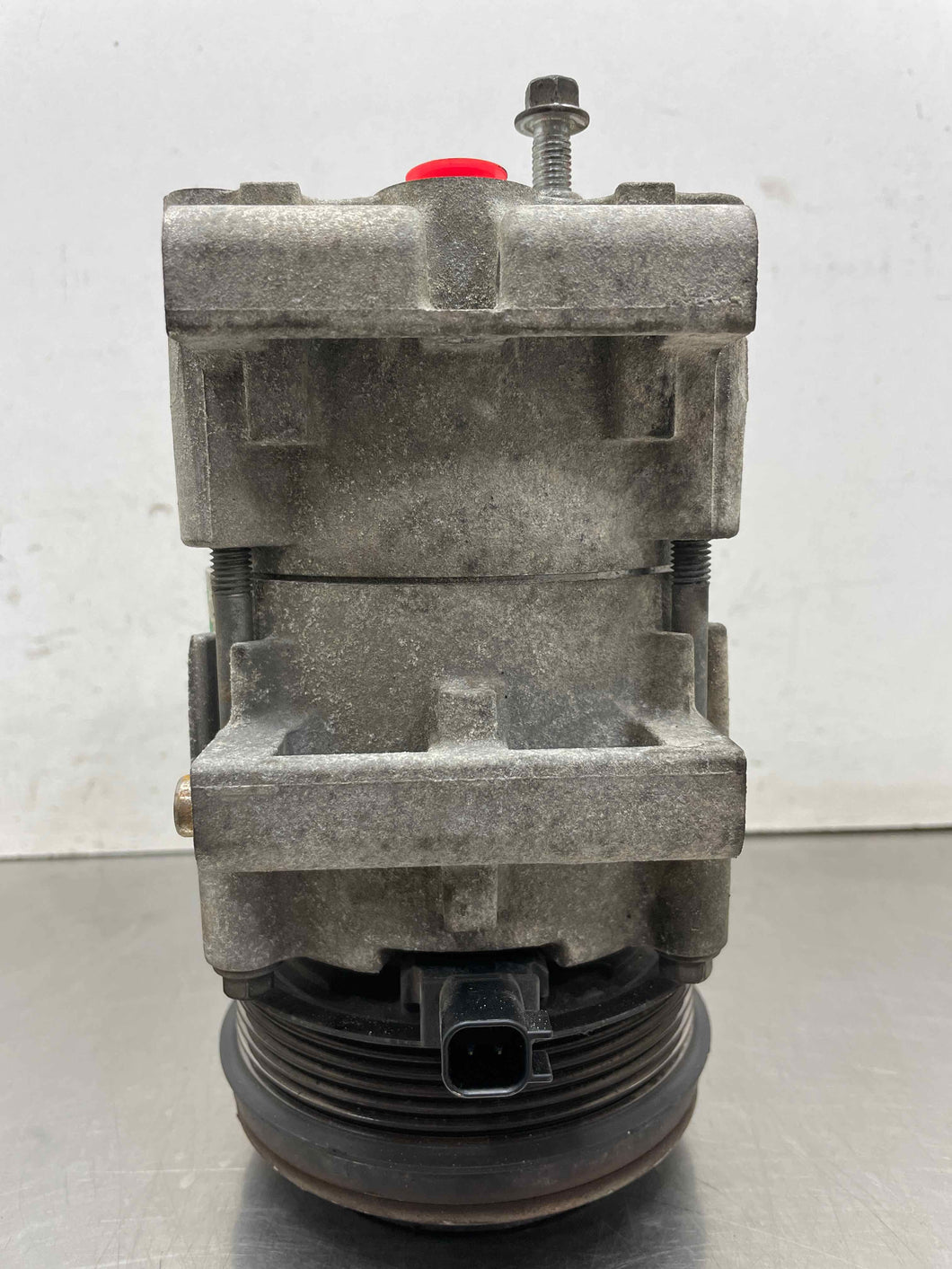 AC Compressor Ford Mustang 2010 - NW653664