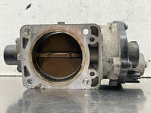 Load image into Gallery viewer, THROTTLE BODY Mountaineer Mustang Explorer 04 05 - 10 - NW653753

