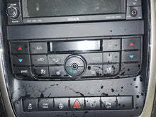 Load image into Gallery viewer, FRONT TEMPERATURE CONTROLS Jeep Grand Cherokee 11 12 13 - NW654312
