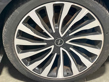 Load image into Gallery viewer, Wheel Rim  LINCOLN CONTINENTAL 2018 - NW654652
