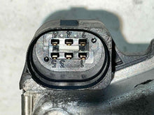 Load image into Gallery viewer, THROTTLE BODY BEETLE GOLF 2001 01 2002 02 03 04 05 2.0L - NW654635
