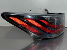 Load image into Gallery viewer, OUTER TAIL LIGHT LAMP Lexus CT200H 11 12 13 14 15 16 17 Left - NW654887
