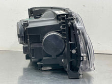 Load image into Gallery viewer, Headlight Lamp Assembly Land Rover LR4 2015 - NW654844
