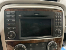 Load image into Gallery viewer, RADIO Mercedes-Benz R350 2010 10 2011 11 2012 12 - NW655313
