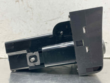 Load image into Gallery viewer, Temperature Controls Cadillac Seville 2001 - NW656470
