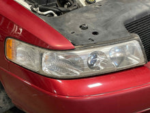 Load image into Gallery viewer, Headlight Lamp Assembly Cadillac Seville 2001 - NW656241
