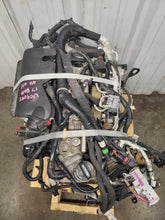 Load image into Gallery viewer, Engine Motor Chevrolet Volt 2017 - NW657246
