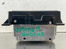 Load image into Gallery viewer, Radio  GRAND CHEROKEE 2019 - NW657309
