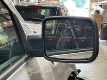 Load image into Gallery viewer, SIDE VIEW DOOR MIRROR 1500 Pickup 2500 Pickup 2015-2020 Right - NW657565
