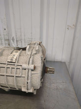 Load image into Gallery viewer, TRANSFER CASE Porsche Cayenne 11 12 13 14 15 16 17 18 - NW657826
