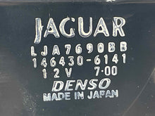 Load image into Gallery viewer, Temp Climate AC Heater Control Jaguar XK8 XJ8 XJ6 95 96 97 98 99 00 01 02 - 06 - NW658339
