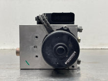 Load image into Gallery viewer, ABS PUMP Jaguar XJ8 XK8 2000 00 2001 01 2002 02 2003 03 - NW658398
