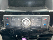 Load image into Gallery viewer, FRONT TEMPERATURE CONTROLS Nissan Pathfinder 13 14 15 16 17 - NW658338
