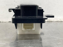 Load image into Gallery viewer, REAR TEMPERATURE CONTROLS Nissan Pathfinder 13 14 15 16 17 - NW658461
