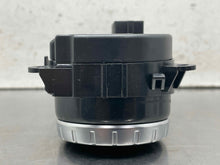 Load image into Gallery viewer, Temperature Controls Mercedes-Benz SL500 2016 - NW658911
