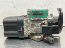 Load image into Gallery viewer, THROTTLE BODY Saab 9-3 9-5 1999 99 2000 00 01 02 03 - NW658962
