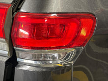 Load image into Gallery viewer, OUTER TAIL LIGHT LAMP Jeep Grand Cherokee 15 16 17 18 19 20 Right - NW659560
