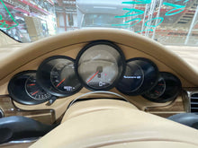 Load image into Gallery viewer, SPEEDOMETER CLUSTER Porsche Panamera 10 11 12 13 14 15 16 - NW659727
