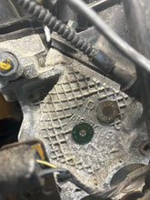 Load image into Gallery viewer, Engine Motor  MOUNTAINEER 2006 - NW660071

