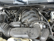 Load image into Gallery viewer, Engine Motor  MOUNTAINEER 2006 - NW660071
