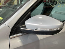 Load image into Gallery viewer, SIDE VIEW MIRROR Jetta 2011 11 2012 12 2013 13 Left - NW659938
