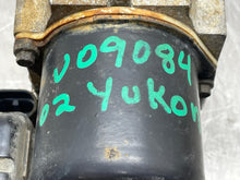 Load image into Gallery viewer, ABS Pump GMC Yukon 2002 - NW661130
